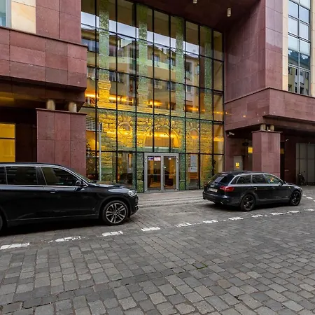 Just In Center Apartment *